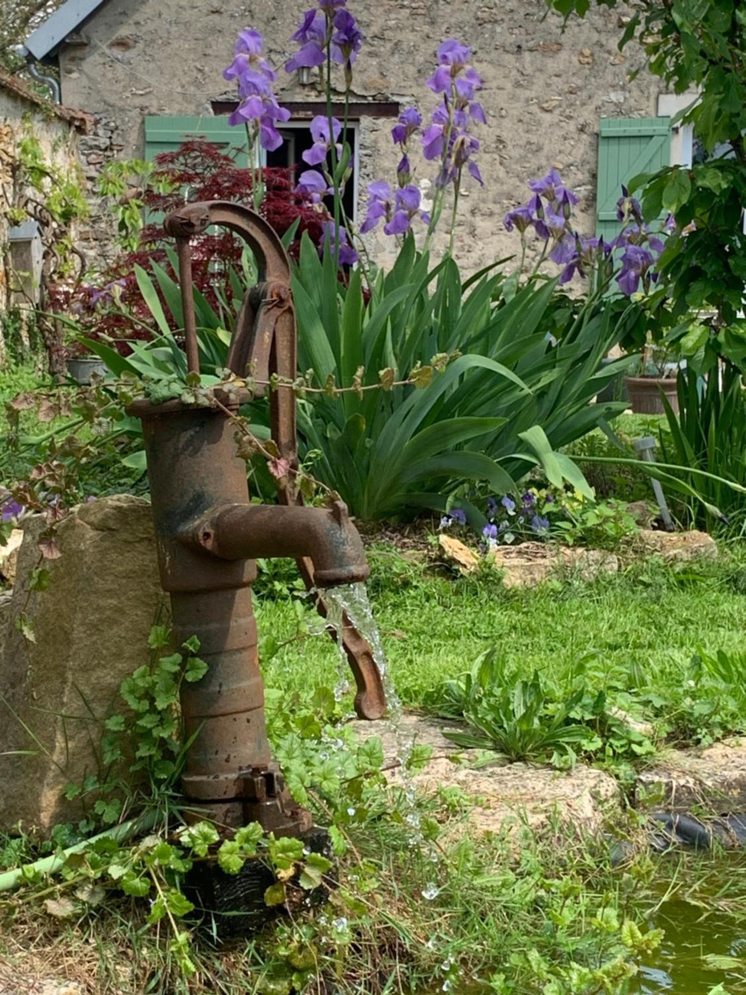 Bed and Breakfast Au Joyeux Lureau Touquin Exterior foto